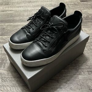 Giuseppe Zanotti Low Top Sneakers Black